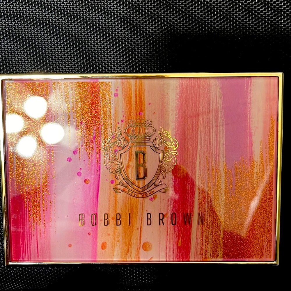 Bobbi Brown- Luxe Metal Rose Eyeshadow Palette